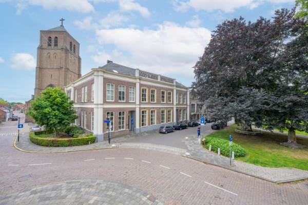 Woning St. Walburg 201 Tiel