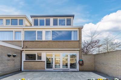 Woning van Loenenlaan 59 Beverwijk