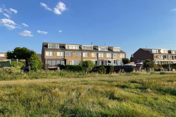 Woning Graaf Willem II laan 21 Hoogmade