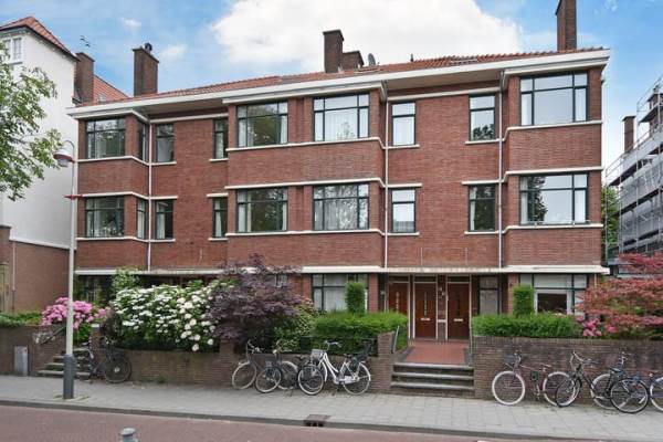 Woning Johan van Oldenbarneveltlaan 37 Den Haag
