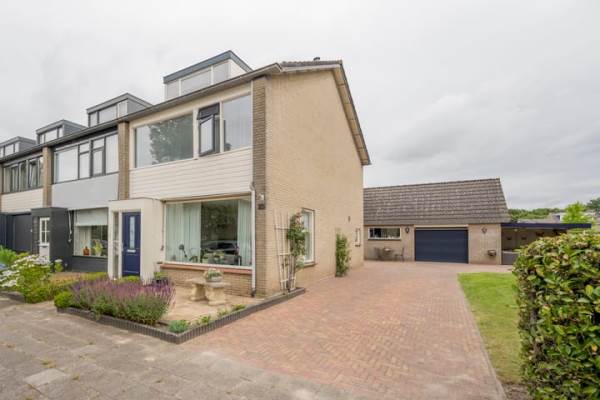 Woning Iepenlaan 20 Nijkerk