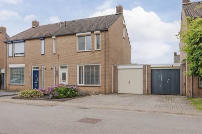 Woning Burg van Leentstraat 18 Grubbenvorst