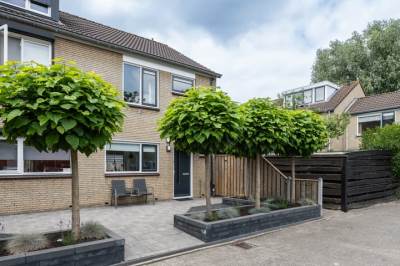Woning Pastoor Apeldoornpad 2 Hoogvliet Rotterdam