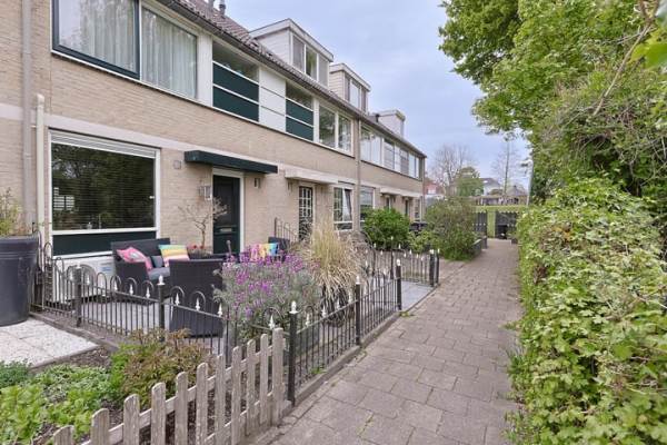 Woning Ambroziolaan 24 Nieuwveen