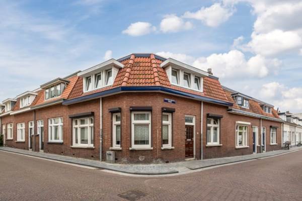 Woning Pastoor Lancrietstraat 1 Bergen op Zoom