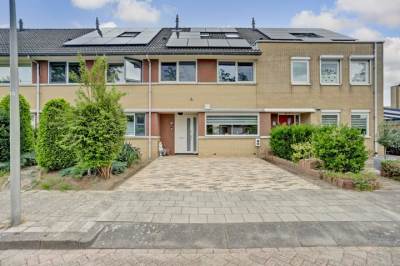 Woning Petronella Brugsmastraat 63 Spijkenisse