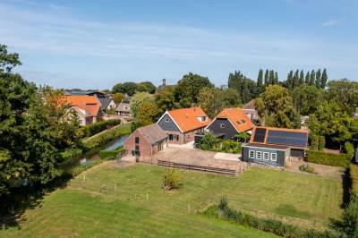 Woning Brugdam 2 Almkerk