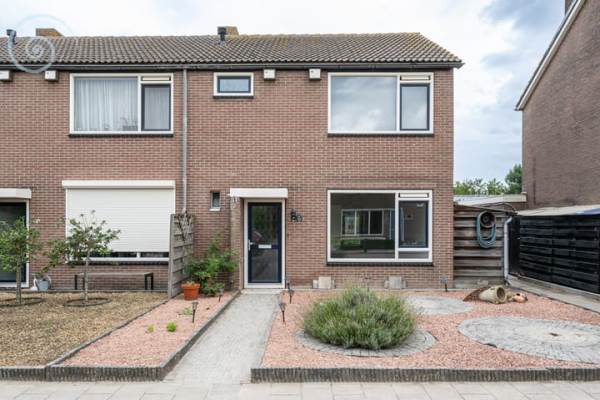 Woning Deltastraat 10 Herkingen
