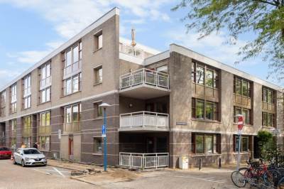 Woning Pastoor van Nuenenstraat 8 Utrecht