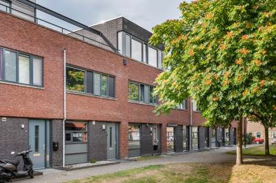 Woning Roosjestin 12 Tiel