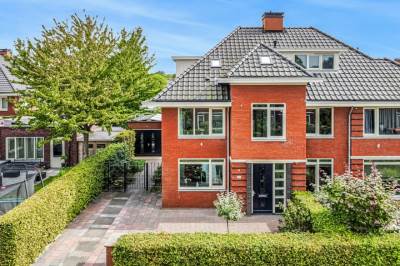 Woning Burgemeester Van der Hoevenlaan 52 Voorschoten