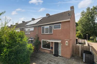 Woning Ouwelandsestraat 55 Poortugaal