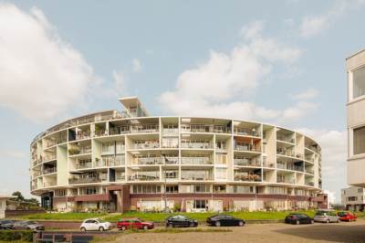 Woning Venetiëhof 215 Amsterdam