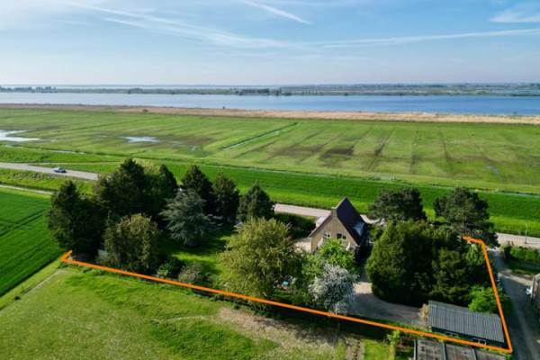 Woning Nieuwendijk 2 Zuid-Beijerland
