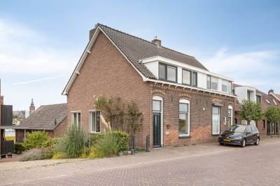Woning Oosterhoutsedijk 1 Lent