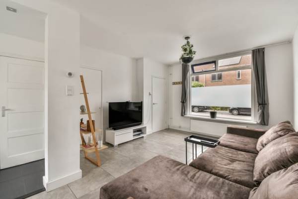 Woning Jan Hendrik op den Veldestraat 31 Zaandam