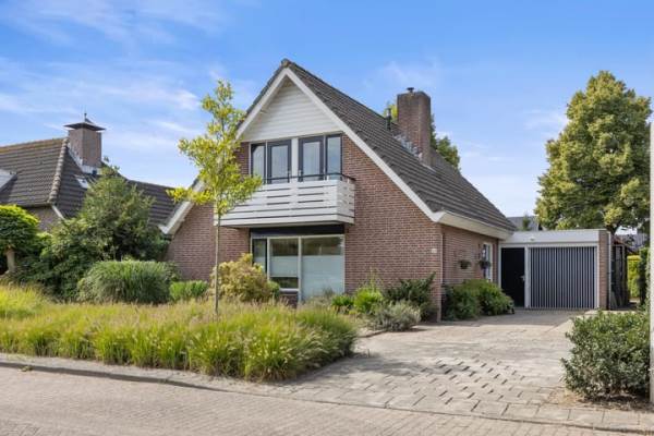 Woning Newtonlaan 84 Vlijmen