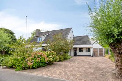Woning Hugo Thijssensplein 1 Beek en Donk