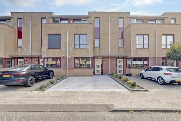 Woning Slangekruid 78 Monster