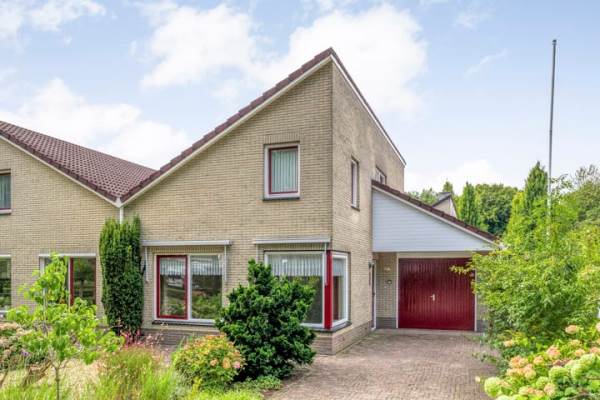 Woning Burg.Backxlaan 103 Nieuwleusen