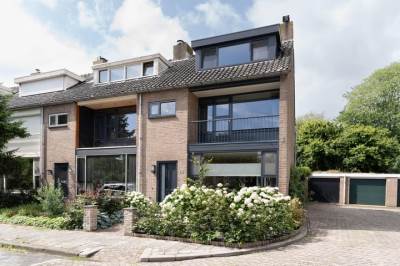 Woning van Baerlehof 70 Hendrik-Ido-Ambacht