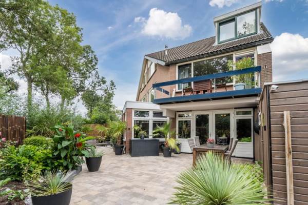 Woning De Eik 33 Rhoon