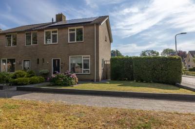 Woning De Rusken 8 Frieschepalen