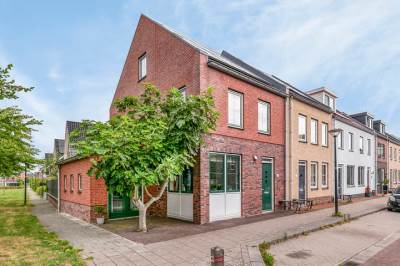 Woning Hoge Weere 94 Zwaag
