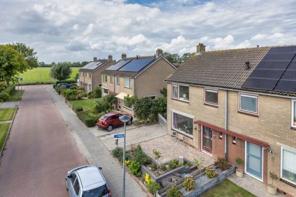 Woning Weidestraat 9 Barsingerhorn