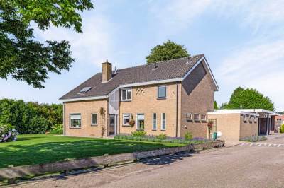 Woning Parallelweg 15 Lemelerveld