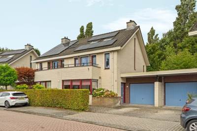 Woning Magneetveld 9 Almere