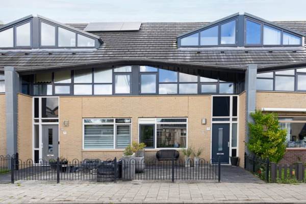 Woning Oeverland 72 Spierdijk