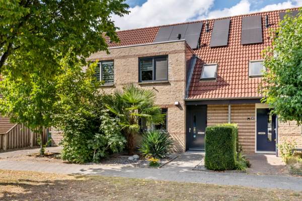 Woning Duifkruid 109 Tiel