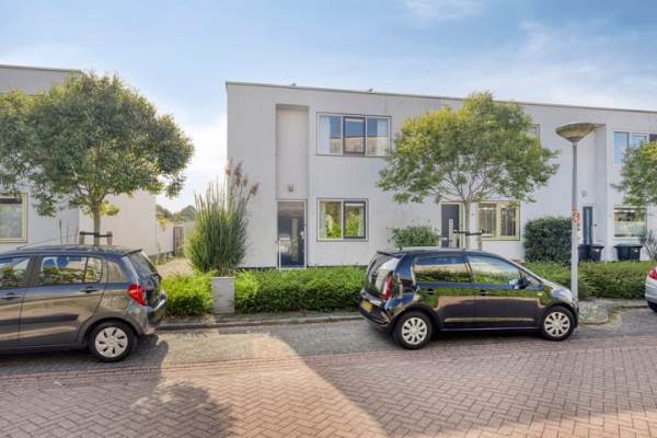 Woning Ingrid Bergmanstraat 12 Almere