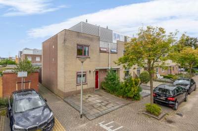 Woning Ina Boudier-Bakkerstraat 1 Lisse