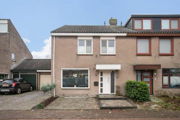 Woning Anthon van der Horstlaan 28 Bunschoten-Spakenburg