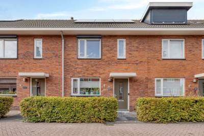 Woning Piet van Damlaan 24 Hillegom