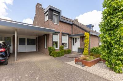 Woning Lintjeshaag 40 Limbricht