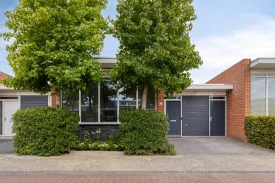 Woning Esdoornwede 6 Barendrecht