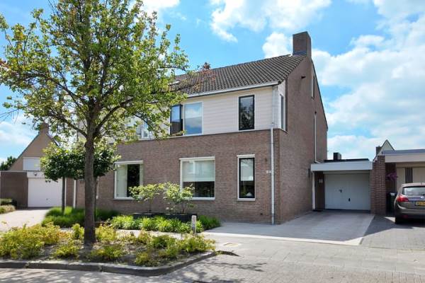 Woning Hoornbloemstraat 24 Zevenbergen