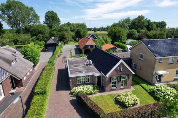 Woning Jeltingalaan 52 Buitenpost
