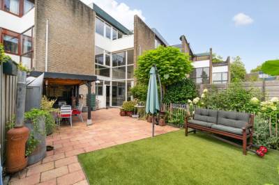 Woning John F. Kennedyplantsoen 60 Voorschoten