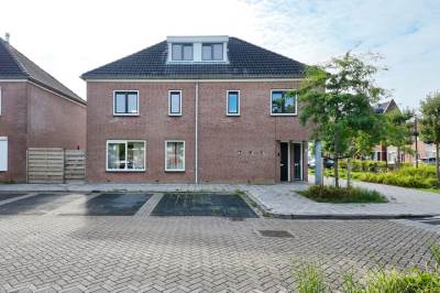 Woning Koningin Julianalaan 16 Willemstad