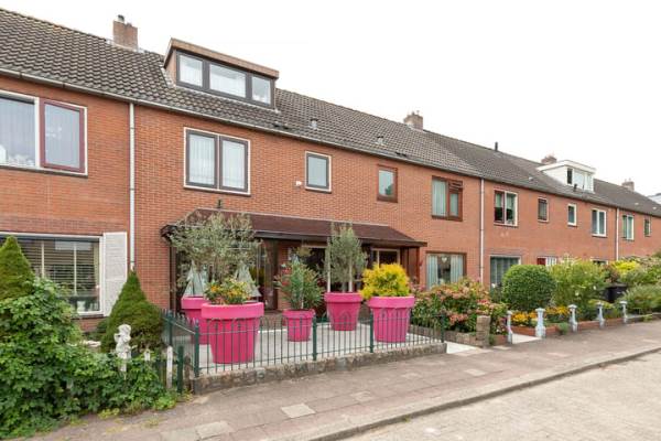 Woning van Mijndenlaan 12 Loosdrecht