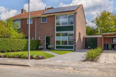Woning Burg Cleveringalaan 52 Zuidhorn