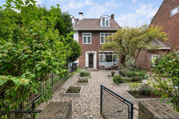 Woning Prins Bernhardlaan 82 Schiedam