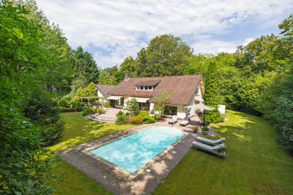 Woning Nieuwe Blaricummerweg 3 Huizen