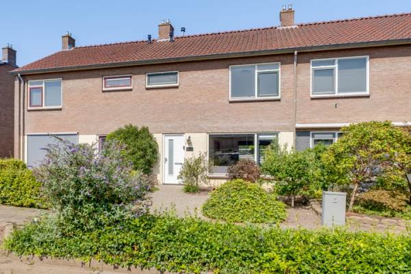 Woning Jacob van Ruysdaellaan 8 Lochem