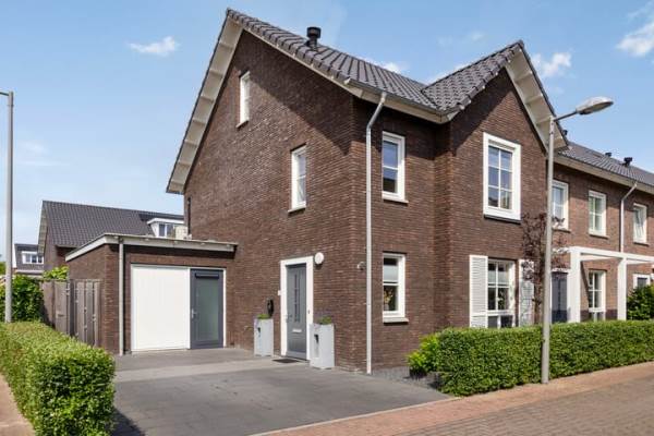 Woning Van Velthuizenerf 14 Veenendaal