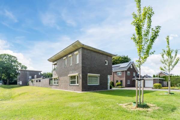 Woning Ernst Casimirstraat 1 Wezep